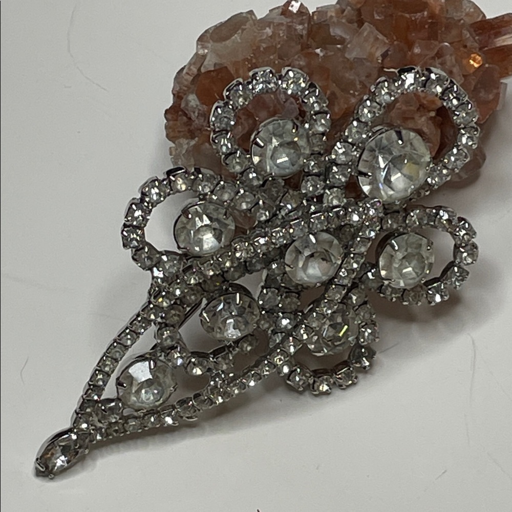 Vintage Unique Design Large Rhinestone Silver Tone Brooch Pin